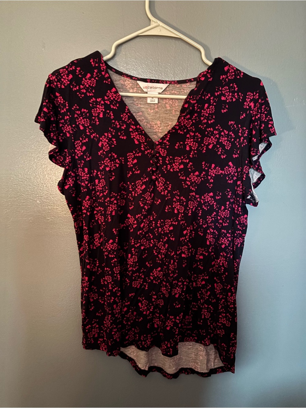 Liz Claiborne Black and Pink Floral V-Neck Flutter Sleeve Top